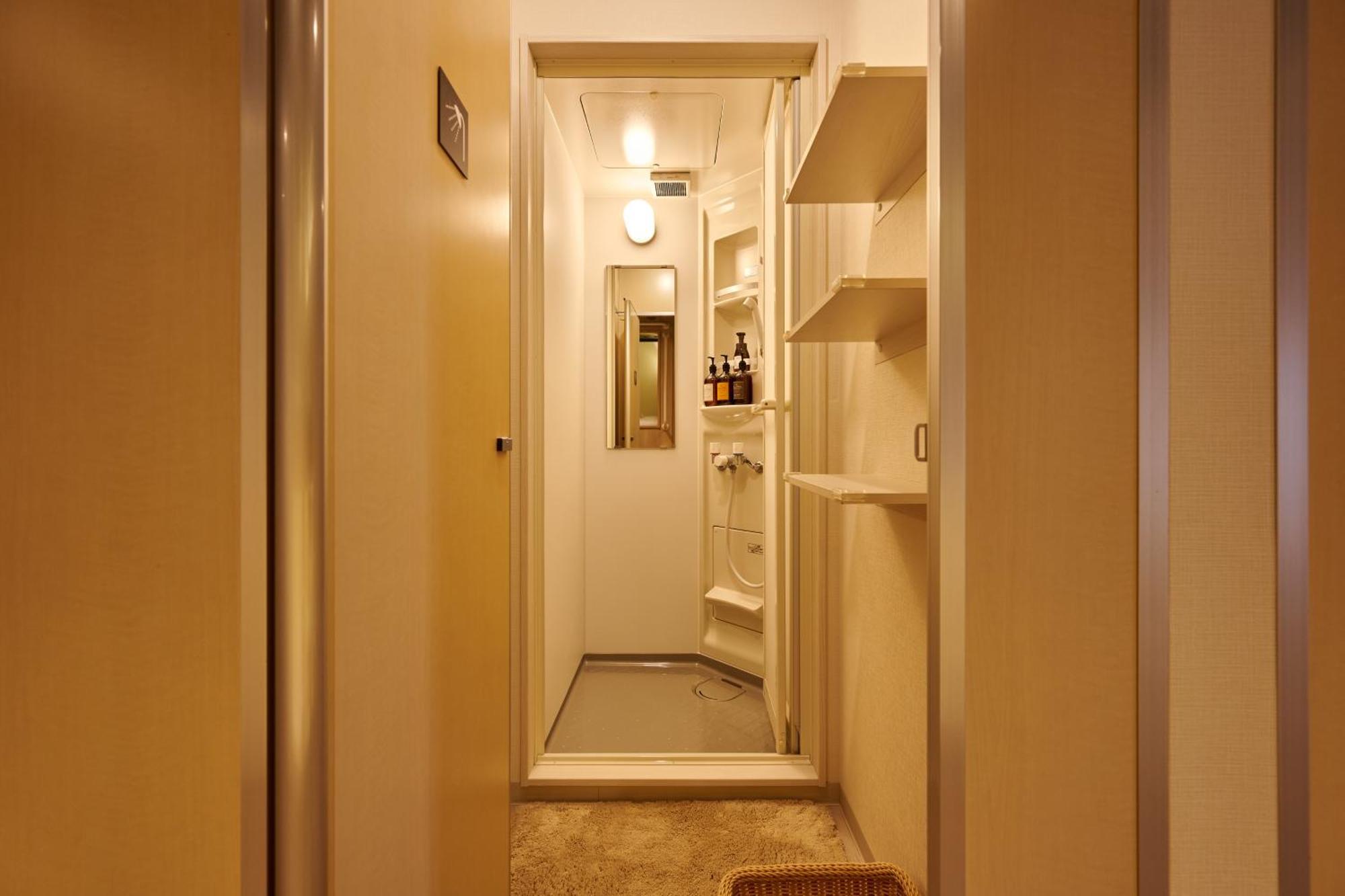 Capsule Hotel Continue Nijojokita Kyoto Exterior photo
